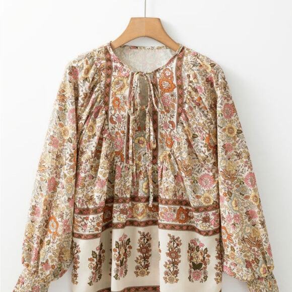 NWOT Floral Boho Women's Peasant Top Poet Blouse Neutral | Size M - Picture 5 of 9